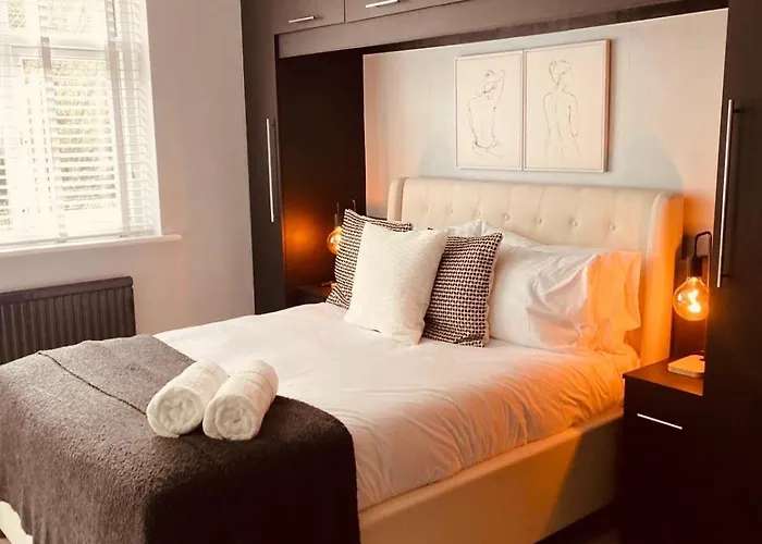 Three Bedroom House In Manchester