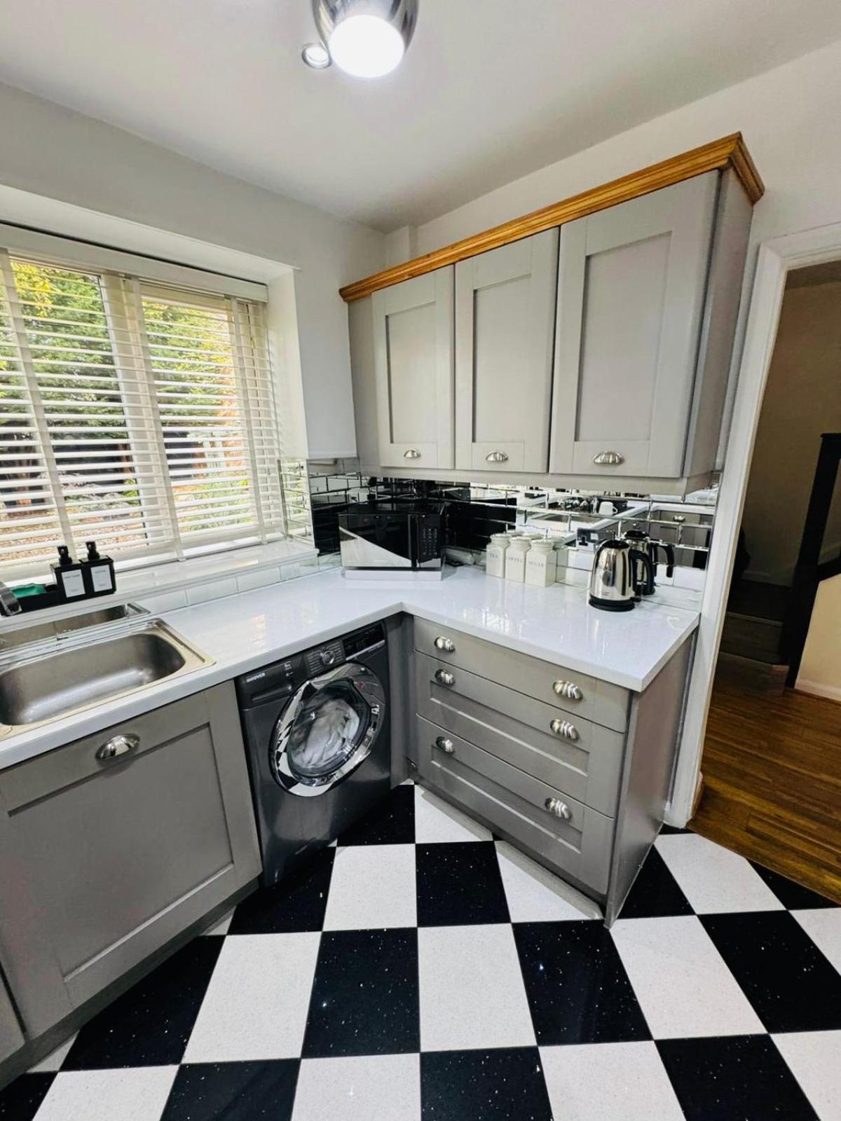 Holiday home Three Bedroom House In