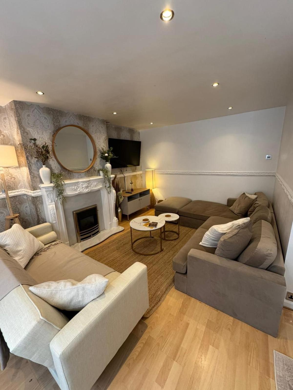 Сasa de vacaciones Three Bedroom House In Mánchester